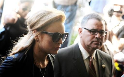 Juiz fixa valor de fian&ccedil;a, e Lindsay Lohan ser&aacute; solta