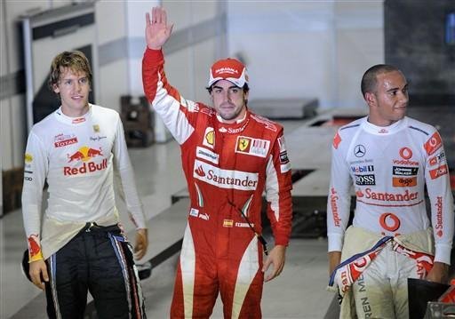 Fernando Alonso conquista a pole em Cingapura