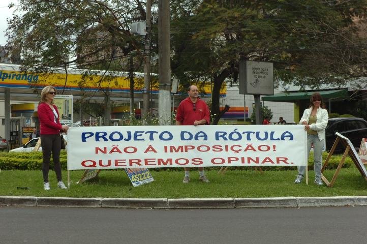 Moradores do Bela Vista fazem abaixo assinado pedindo que n&atilde;o seja retirada r&oacute;tula 