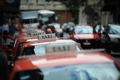 Estado tem m&eacute;dia de um taxista assassinado por m&ecirc;s em 2010 