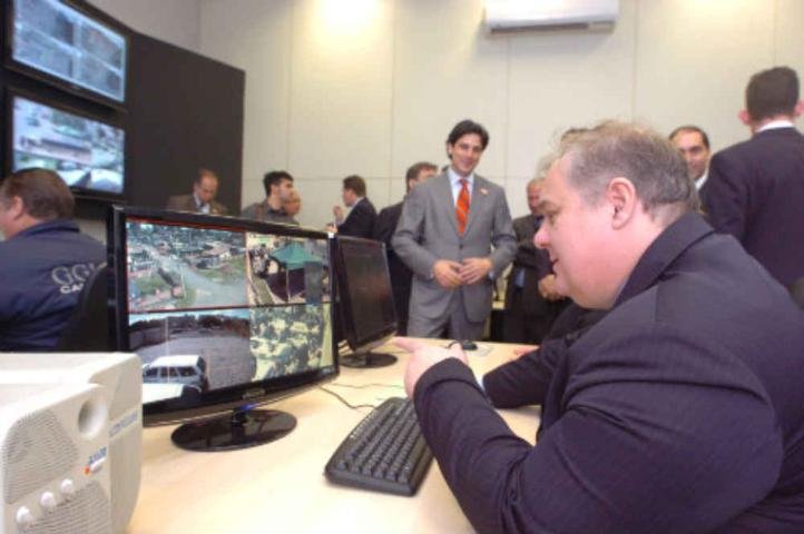 Governo inaugura sistema de monitoramento de tiros em Canoas