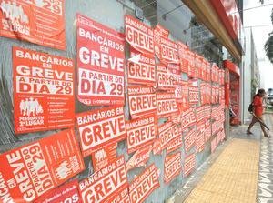 Greve dos banc&aacute;rios fecha quase 4 mil ag&ecirc;ncias no Pa&iacute;s
