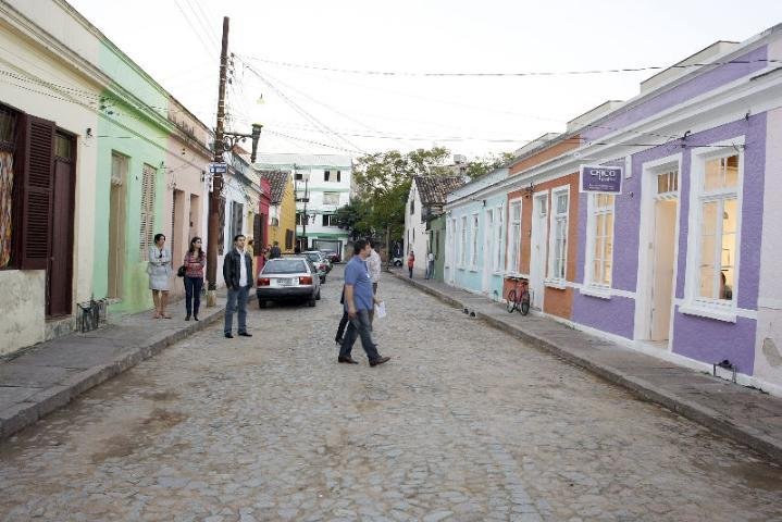 Caminhada Viva o Centro a P&eacute; acontece na Cidade Baixa