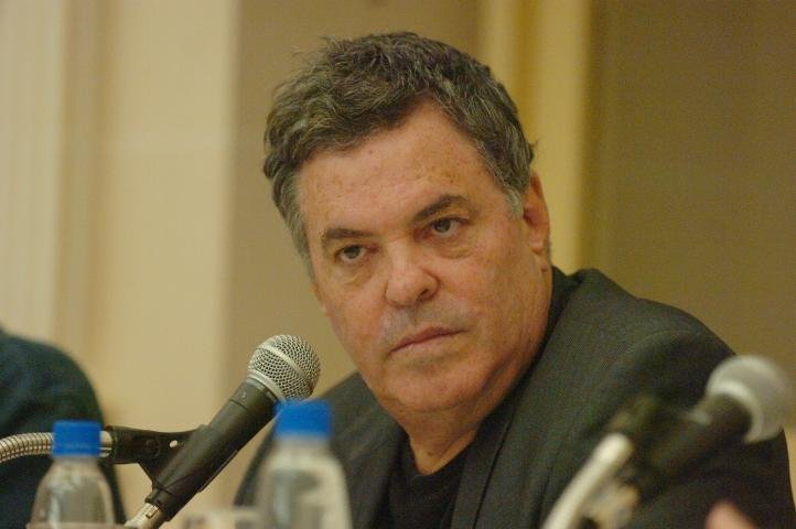 Para cineasta Amos Gitai, Oriente M&eacute;dio est&aacute; numa armadilha 