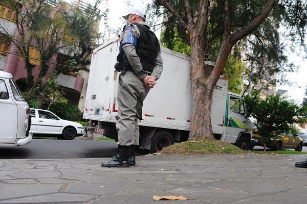Pol&iacute;cia encontra segundo caminh&atilde;o de carne roubada
