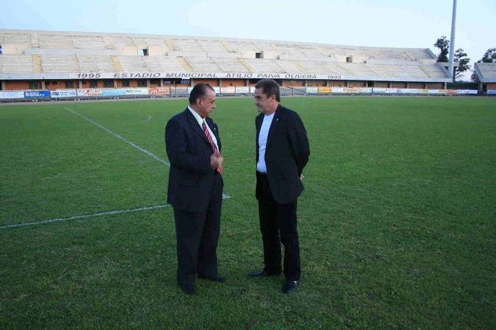 Presidente da FGF confirmou o est&aacute;dio At&iacute;lio Paiva como palco do Gre-Nal d Gauch&atilde;o