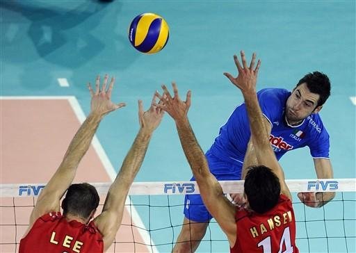 It&aacute;lia leva susto, mas vence no Mundial de V&ocirc;lei