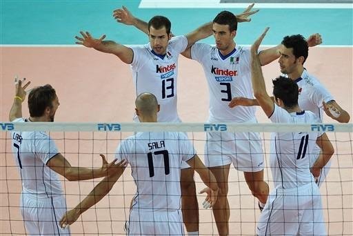 It&aacute;lia vence e enfrenta Brasil na semifinal do Mundial