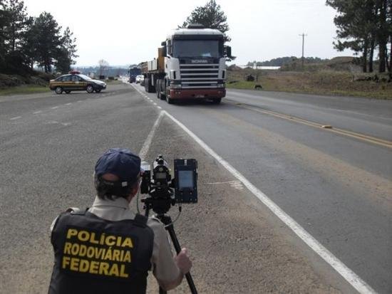 Radares port&aacute;teis devem ser espalhados pela malha vi&aacute;ria do Estado. Foto: Divulga&ccedil;&atilde;o/PRF