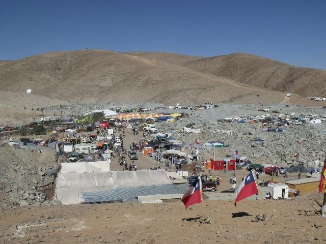 Vista a&eacute;rea do acampamento Esperan&ccedil;a, no deserto do Atacama