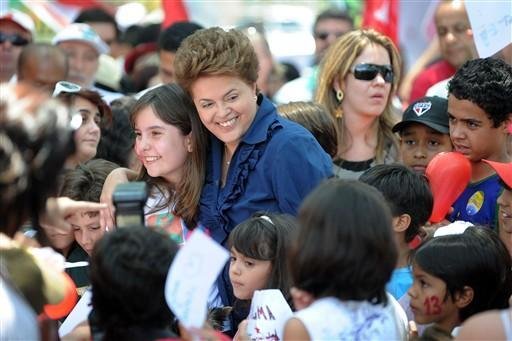 Dilma fez campanha ao lado de crian&ccedil;as nesta ter&ccedil;a-feira