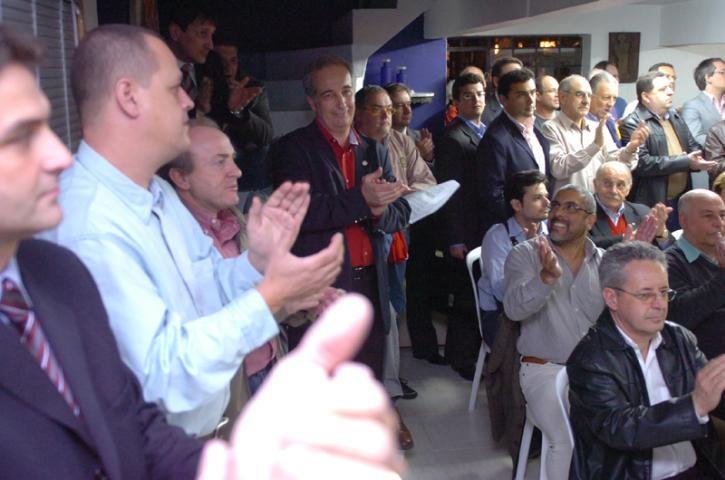 Inter Grande lan&ccedil;a Giovanni Luigi &agrave; presid&ecirc;ncia do clube