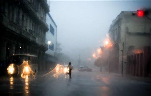 Tempestade tropical Paula assola Havana