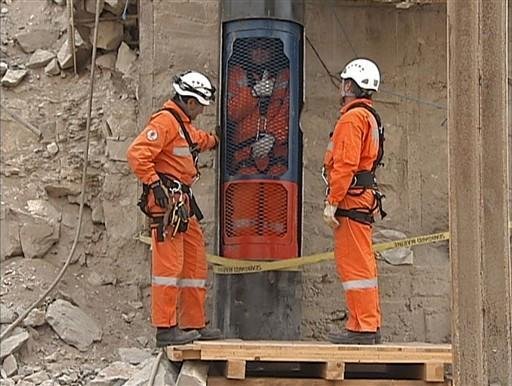 C&aacute;psula que resgatou mineiros vai ser exibida em exposi&ccedil;&atilde;o pelo mundo