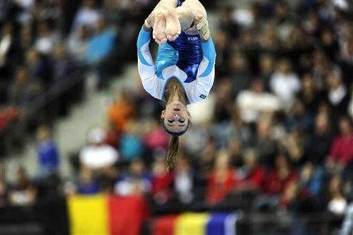 Jade e Daniele v&atilde;o &agrave;s finais no Mundial de Gin&aacute;stica