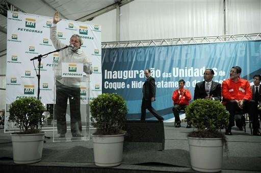 	 Lula diz que muita gente tentou vender a Petrobras