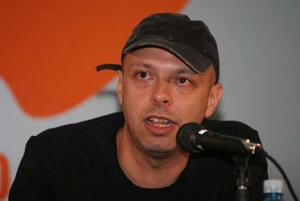 Diretor de Tropa de Elite nega que tenha apoiado Dilma