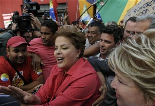 Dilma faz visita em meio a tumulto na Grande S&atilde;o Paulo