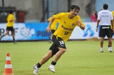 Para Renato, meia &eacute; o maestro do time
