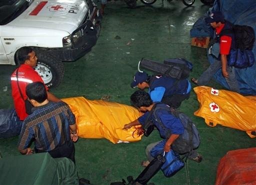 Terremoto j&aacute; matou 40 pessoas na Indon&eacute;sia