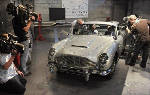 Carro usado por James Bond, o Aston Martin, ser&aacute; vendido em leil&atilde;o