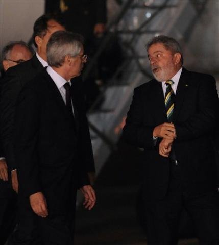 Presidente chegou a Buenos Aires acompanhado do senador petista Aloizio Mercadante