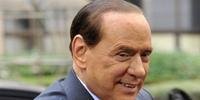 Amo a vida e as mulheres, diz Silvio Berlusconi