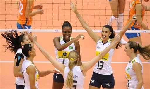 Brasil vence Holanda e avan&ccedil;a no Mundial de V&ocirc;lei
