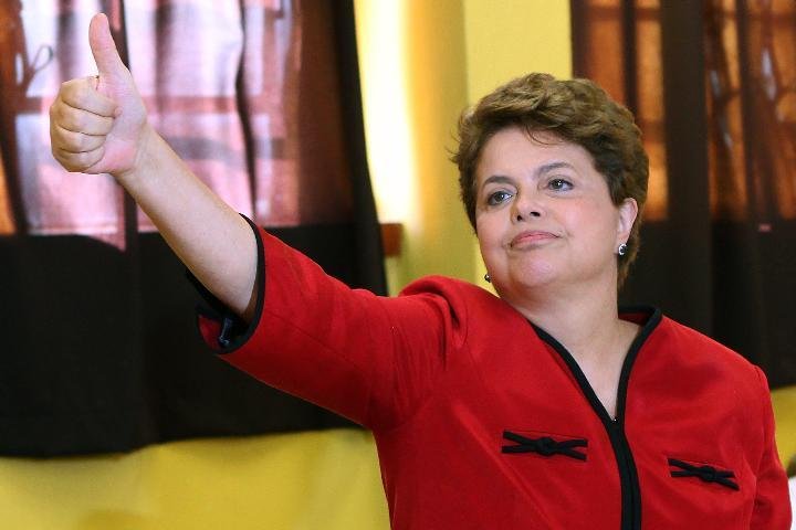 Dilma Rousseff &eacute; eleita a primeira mulher presidente do Brasil