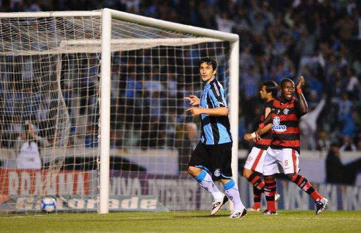 Convoca&ccedil;&atilde;o &eacute; motiva&ccedil;&atilde;o a mais, garante Douglas
