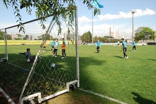 Gr&ecirc;mio realiza trabalho t&eacute;cnico no est&aacute;dio Ol&iacute;mpico nesta ter&ccedil;a-feira