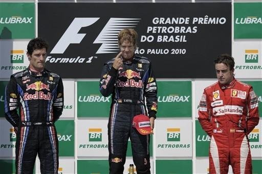 Webber, Vettel e Alonso lutam pelo t&iacute;tulo