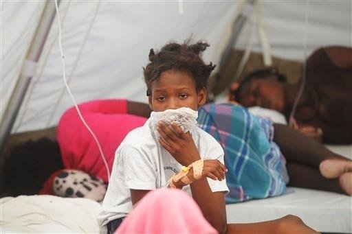 Sobe para 724 o total de mortos por c&oacute;lera no Haiti