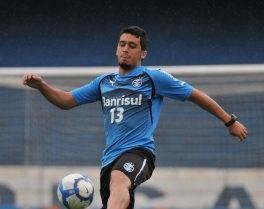 Aus&ecirc;ncia de Neymar e Ganso n&atilde;o facilitar&aacute; a vida do Gr&ecirc;mio, prev&ecirc; Ed&iacute;lson