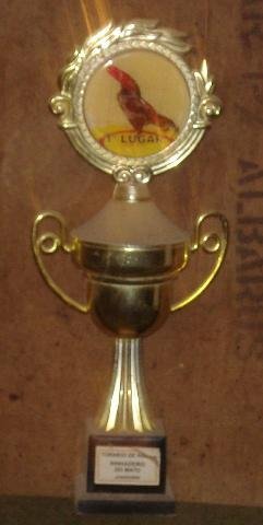 Local tinha at&eacute; trof&eacute;u para o vencedor