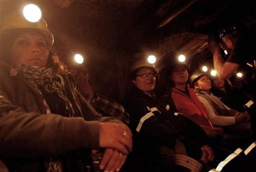Mulheres chilenas protestam em mina no Chile