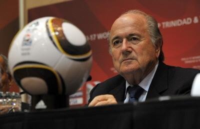 Fifa aponta risco m&eacute;dio em tr&ecirc;s candidaturas para Copas