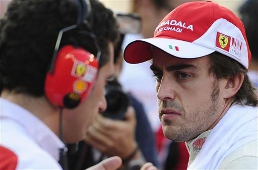 Alonso lidera &uacute;ltimo dia de testes em Abu Dabi