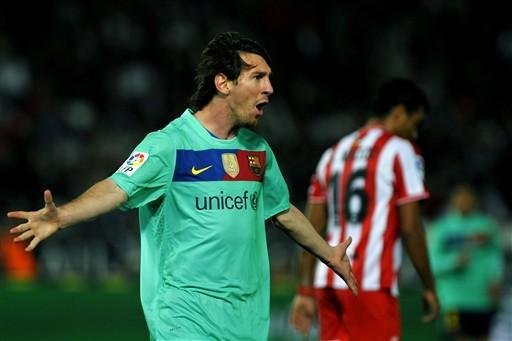 Com tr&ecirc;s de Messi, Barcelona aplica 8 a 0 no Almer&iacute;a