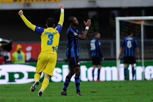 Presidente da Inter de Mil&atilde;o garante t&eacute;cnico e se preocupa com Eto&acute;o