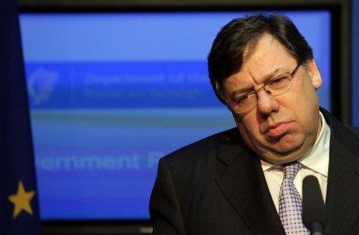 Premier irland&ecirc;s anunciou planos de dissolver Parlamento para que povo escolha novos representantes