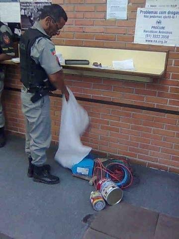 Cerca de 50 pessoas tentam capturar arrombador na zona Sul da Capital