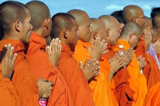 Sobe para 378 o n&uacute;mero de mortos em Festival da &Aacute;gua no Camboja