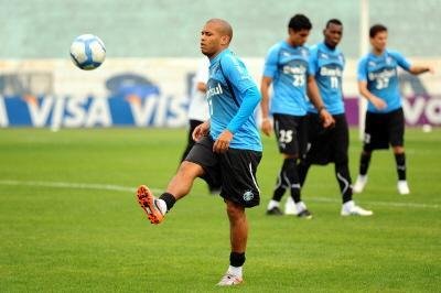 Gabriel treina e volta ao Gr&ecirc;mio contra o Guarani