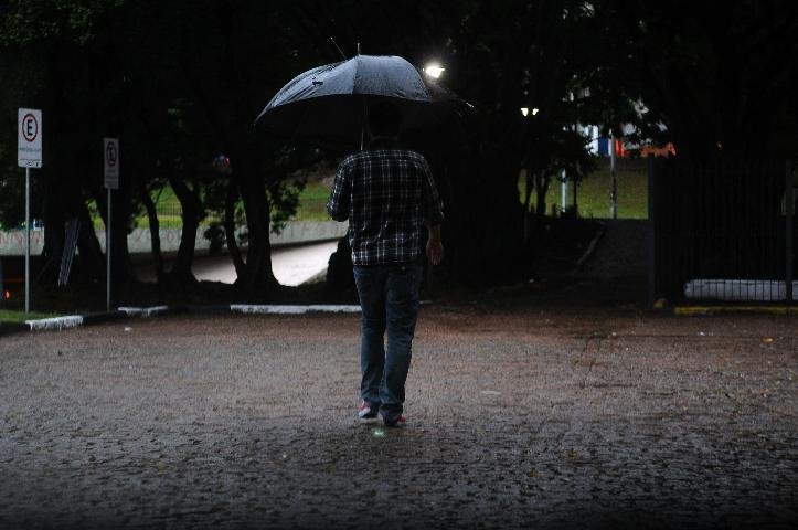 Chuva na Regi&atilde;o Metropolitana ameniza per&iacute;odo de seca