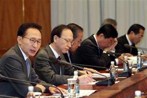 Presidente sul-coreano &eacute; criticado por resposta &agrave; Coreia do Norte