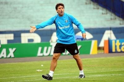Renato espera apenas por Jonas para definir time titular do Gr&ecirc;mio