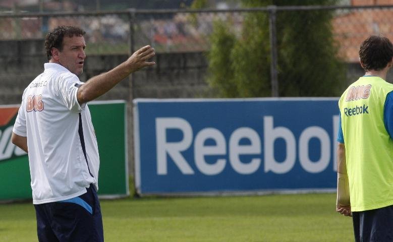 Cruzeiro minimiza eventual suspens&atilde;o de Cuca