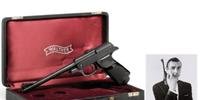 Pistola usada por Sean Connery como James Bond está à venda