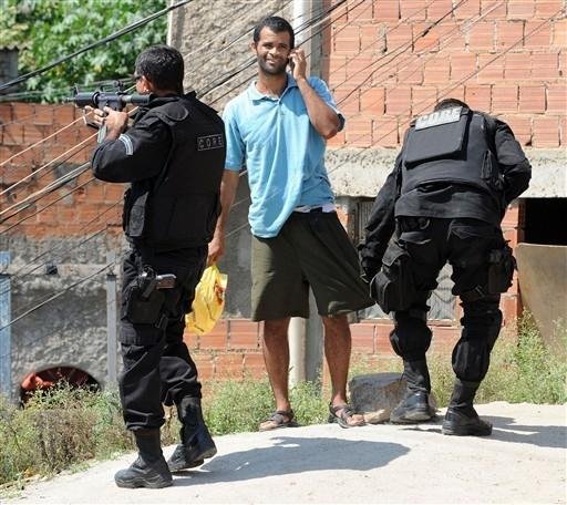 Militares ficam no Alem&atilde;o at&eacute; UPP chegar